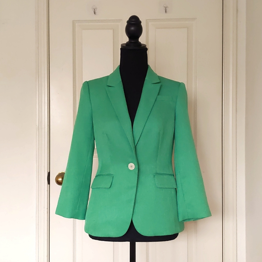 NWT. The Limited Fully lined blazer with real pockets.
